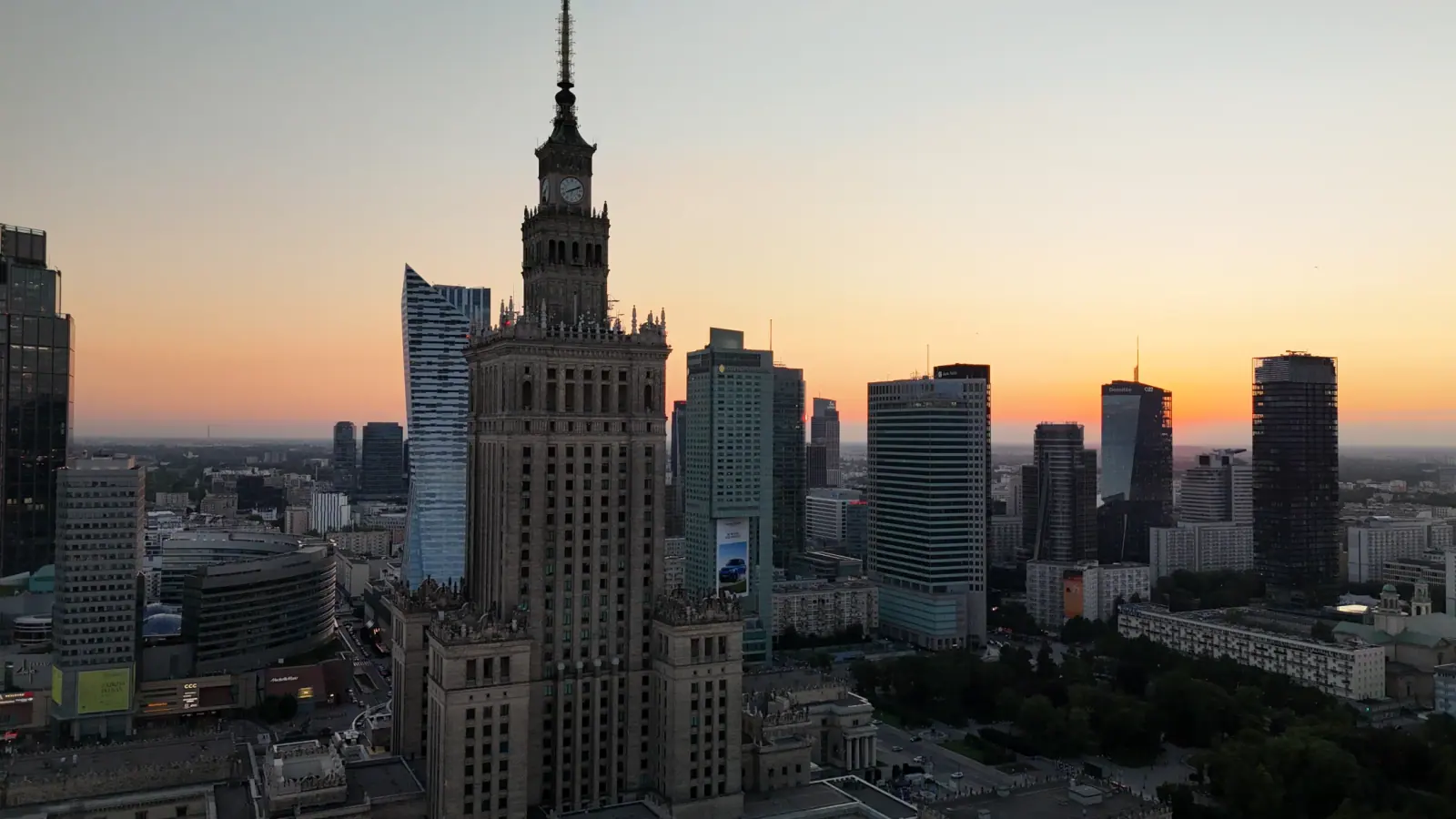 Palace of Culture at sunset against the Warsaw skyline
