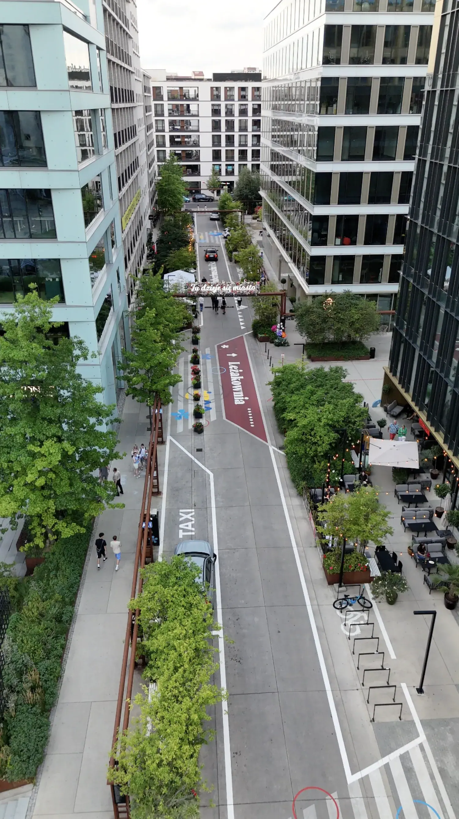 Vertical aerial of Plac Europejski — pedestrian street from above